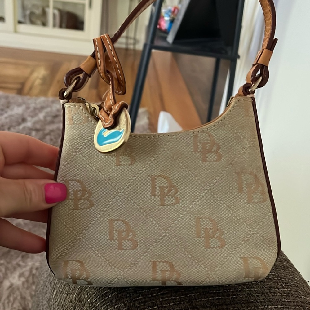 Vintage dooney and Bourke!